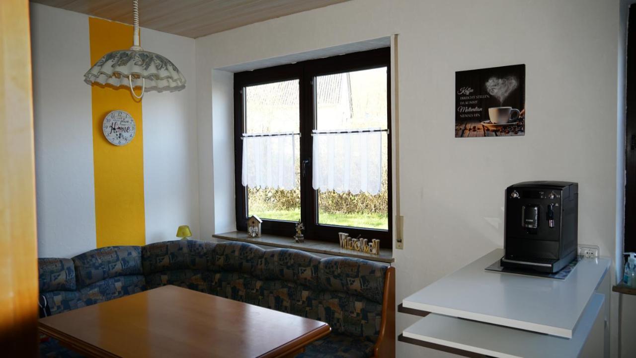 Grosszuegige Wohnung Mit Terrasse Und Gartenzugang - Das Komplette Erdgeschoss Bindlach Ngoại thất bức ảnh