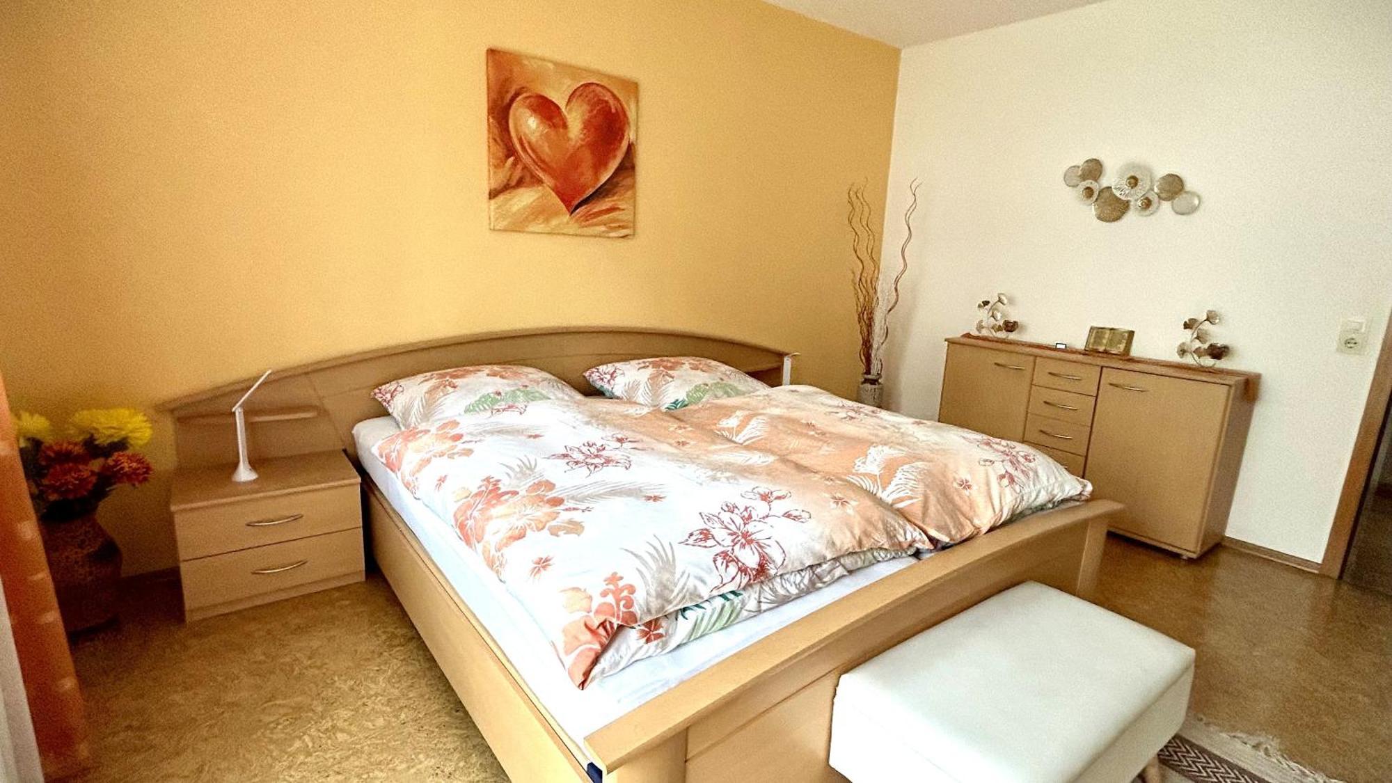 Grosszuegige Wohnung Mit Terrasse Und Gartenzugang - Das Komplette Erdgeschoss Bindlach Ngoại thất bức ảnh